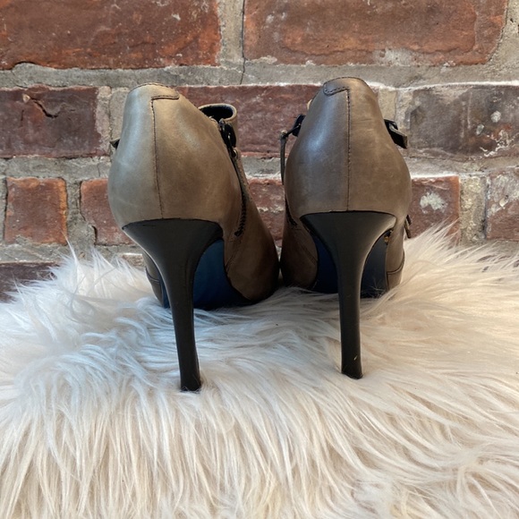 Cole Haan Air Alexis by Maria Sharapova Bootie, Size 7B - Picture 7 of 17